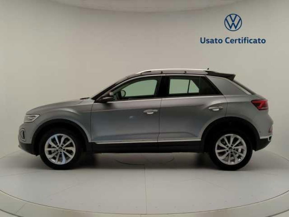 Volkswagen T-Roc nuova a Avellino (4)