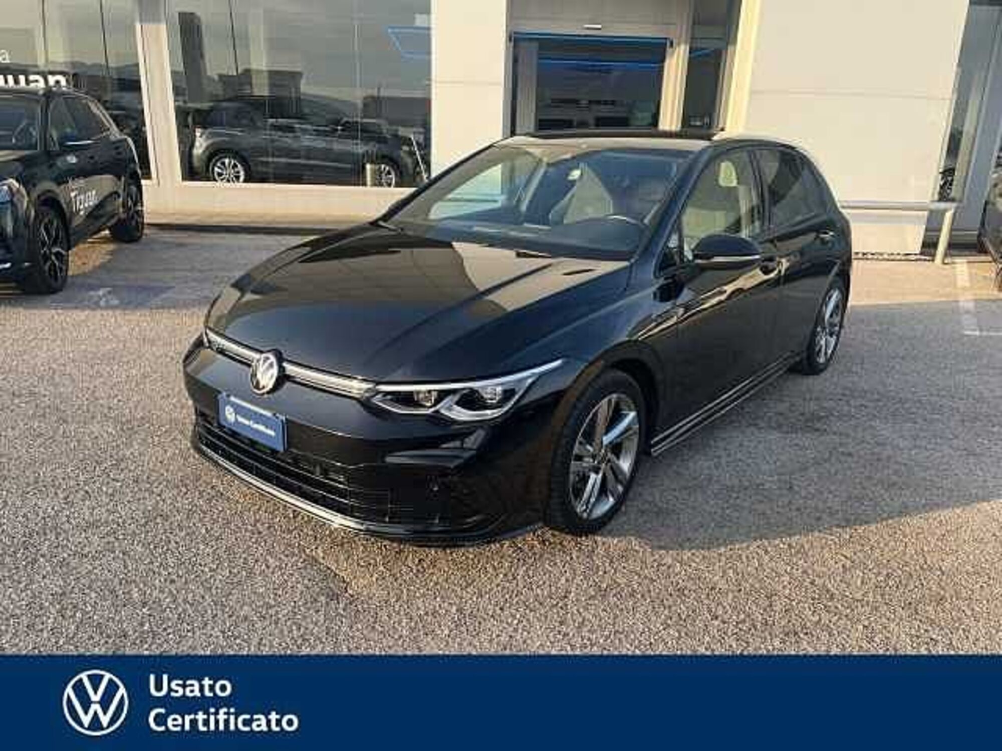 Volkswagen Golf 2.0 tdi R-Line 150cv dsg del 2020 usata a Vicenza