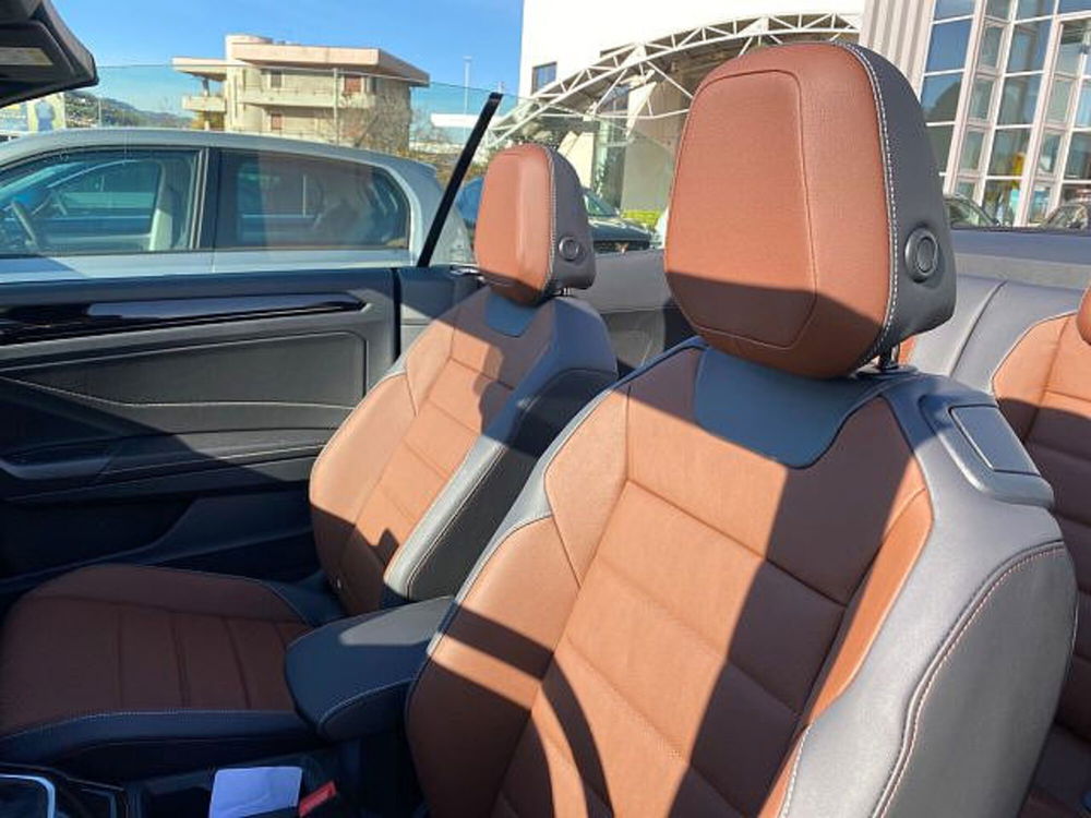 Volkswagen T-Roc Cabrio nuova a Vicenza (10)