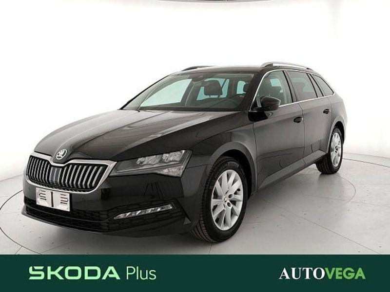 Skoda Superb 2.0 TDI EVO 150 CV SCR DSG Executive nuova a Vicenza