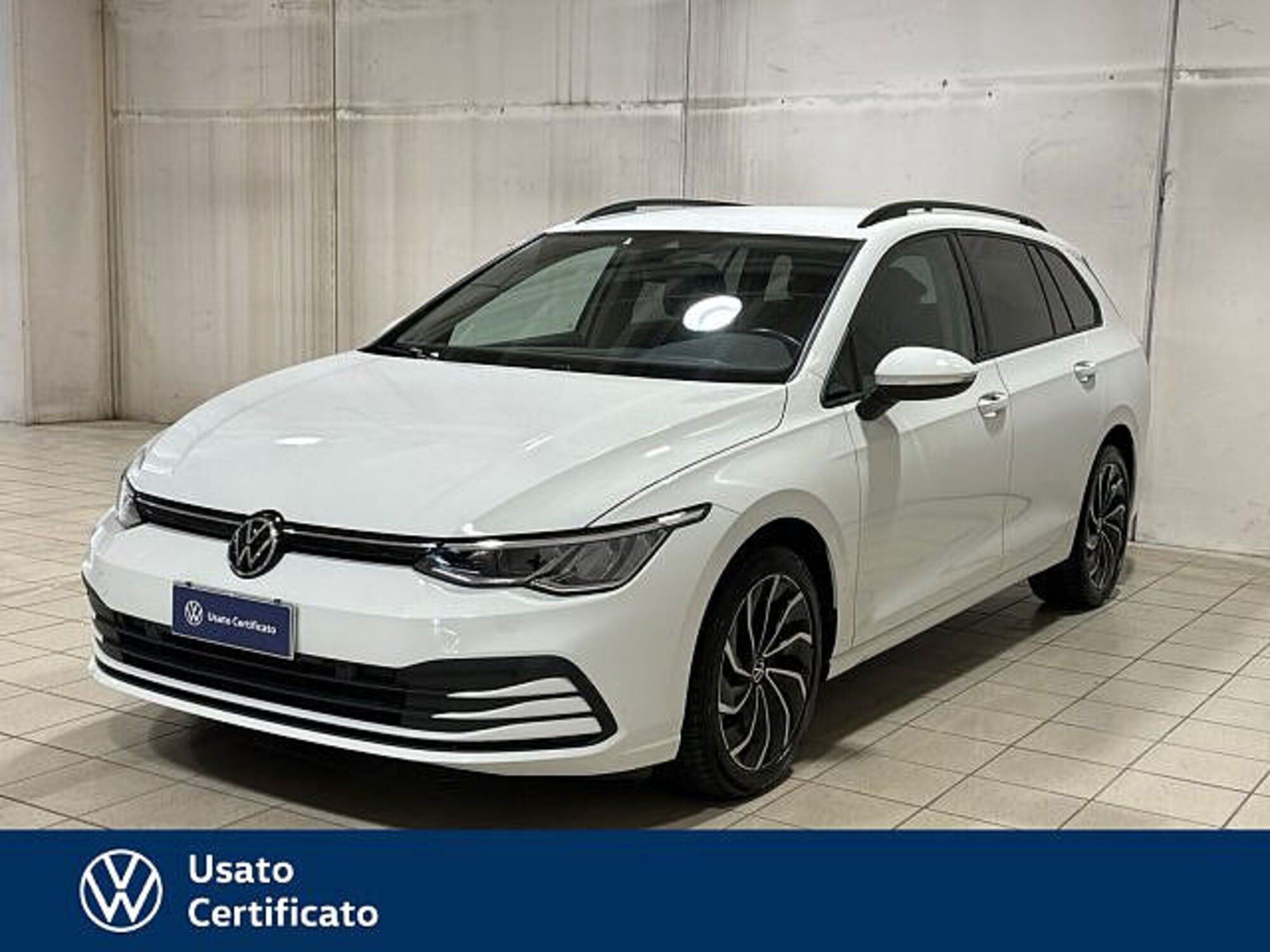 Volkswagen Golf Variant 2.0 tdi Life 115cv del 2021 usata a Vicenza