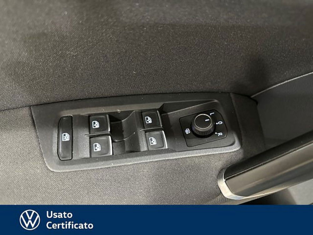 Volkswagen Touran usata a Vicenza (12)