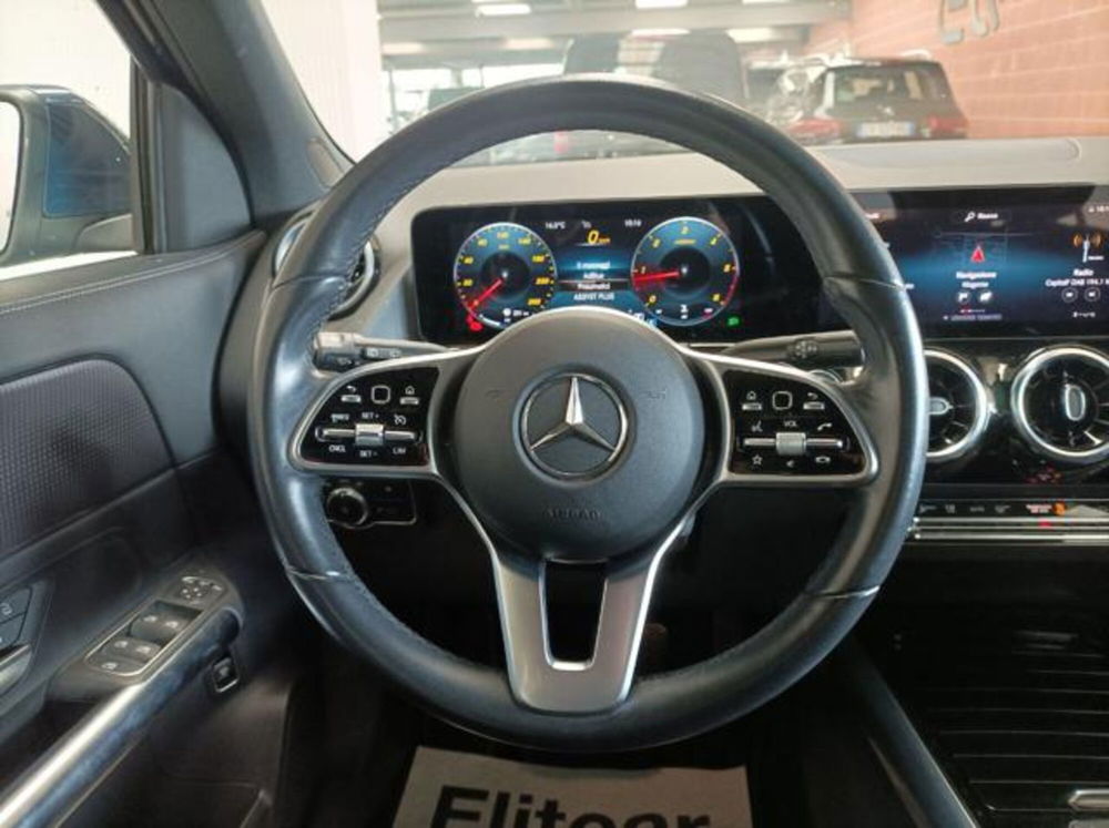 Mercedes-Benz GLA SUV usata a Milano (9)