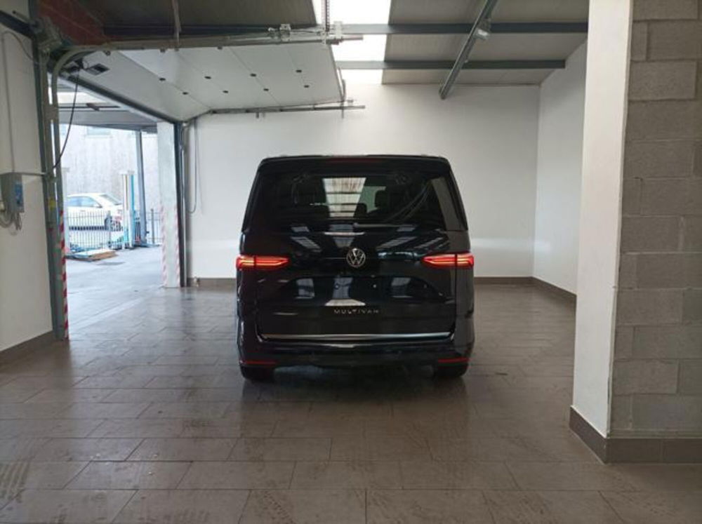 Volkswagen Multivan nuova a Milano (10)