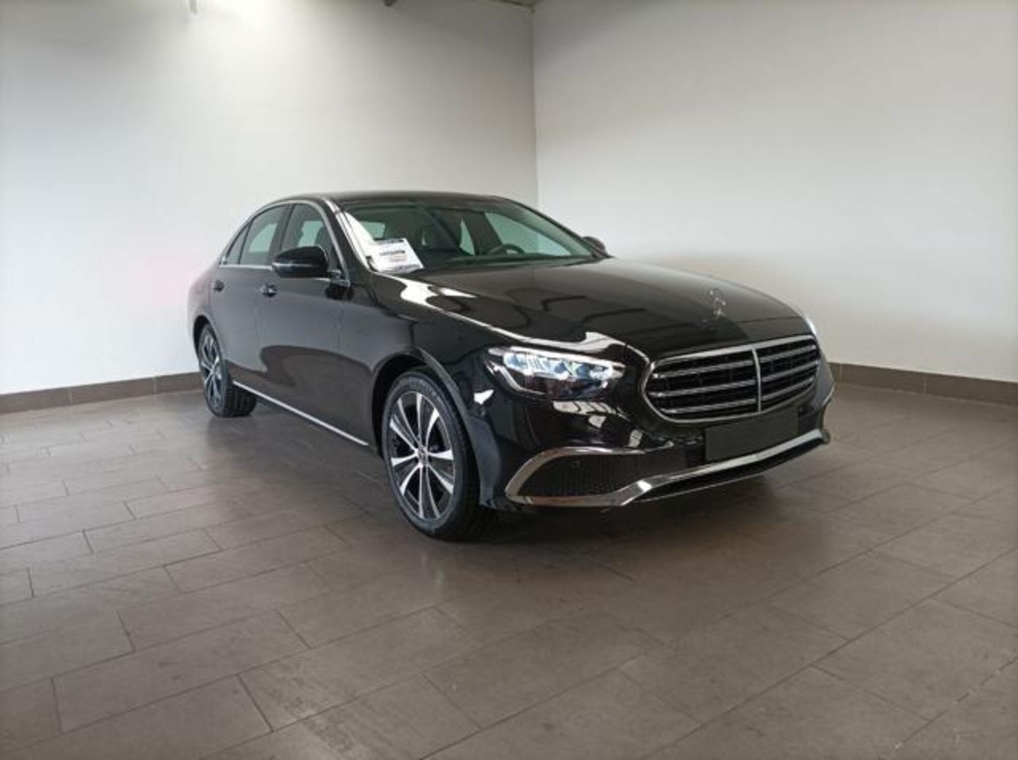 Mercedes-Benz Classe E 220 d Mild hybrid Auto Exclusive del 2023 usata a Magenta