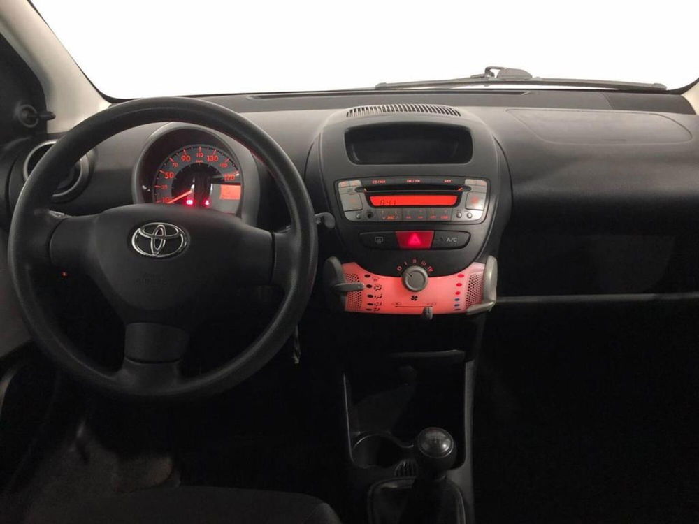 Toyota Aygo usata a Torino (8)