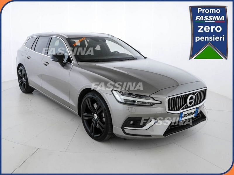 Volvo V60 T5 Geartronic Inscription  del 2019 usata a Milano