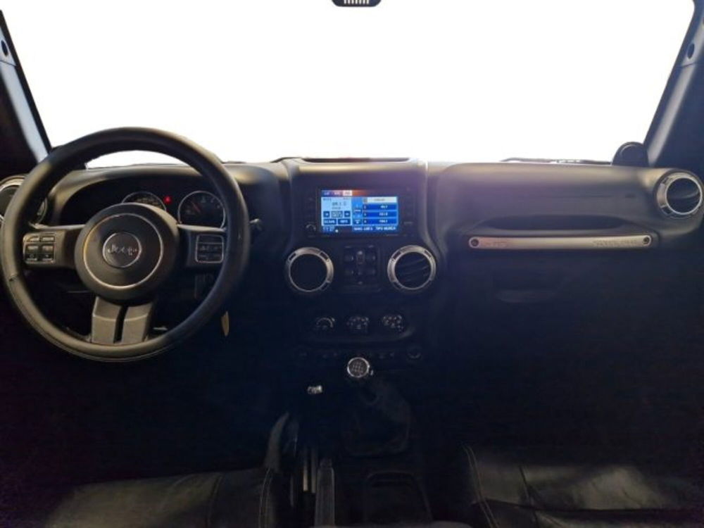 Jeep Wrangler Unlimited usata a Livorno (10)