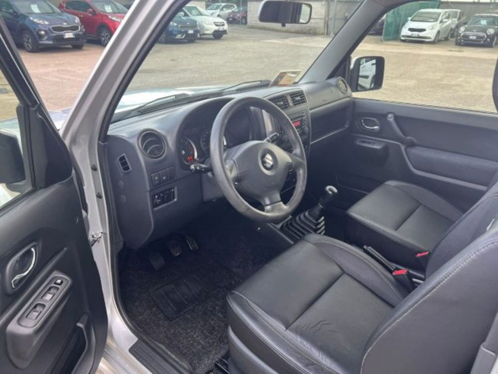 Suzuki Jimny usata a Novara (7)