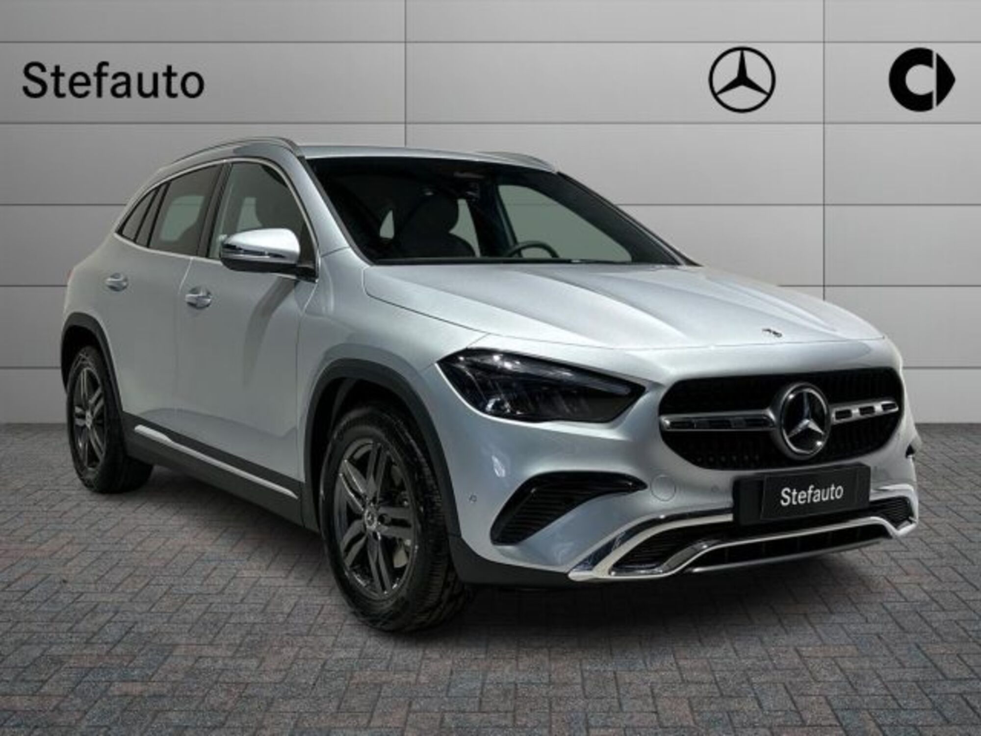 Mercedes-Benz GLA SUV 200 d Progressive Advanced Plus auto nuova a Castel Maggiore