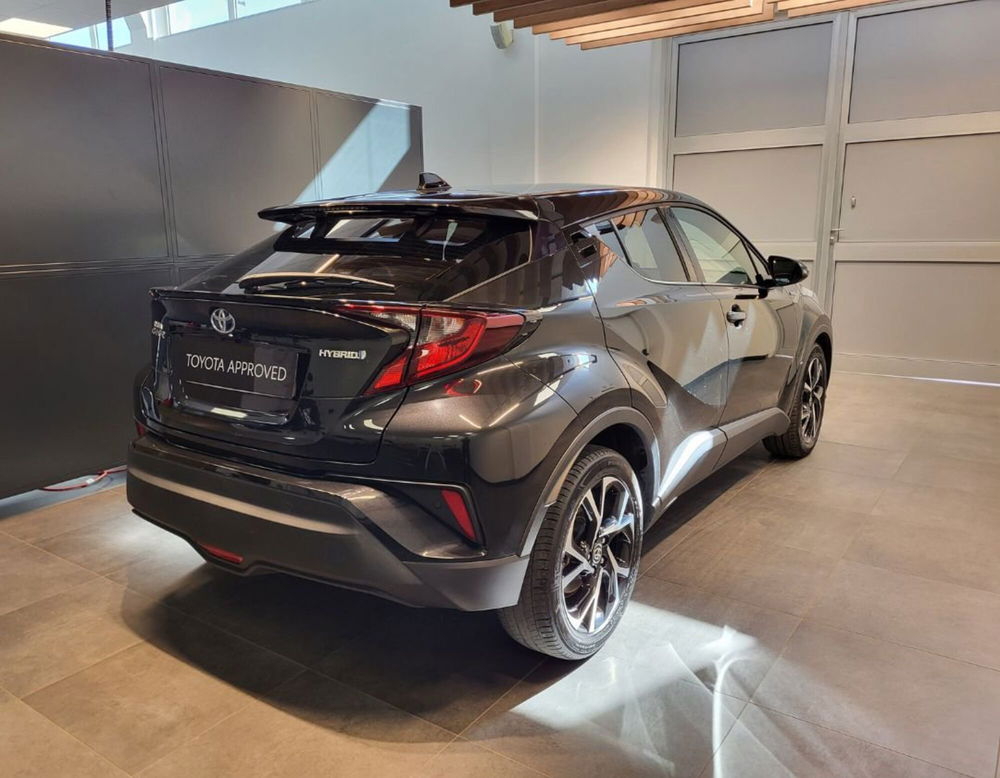 Toyota Toyota C-HR usata a Ferrara (17)