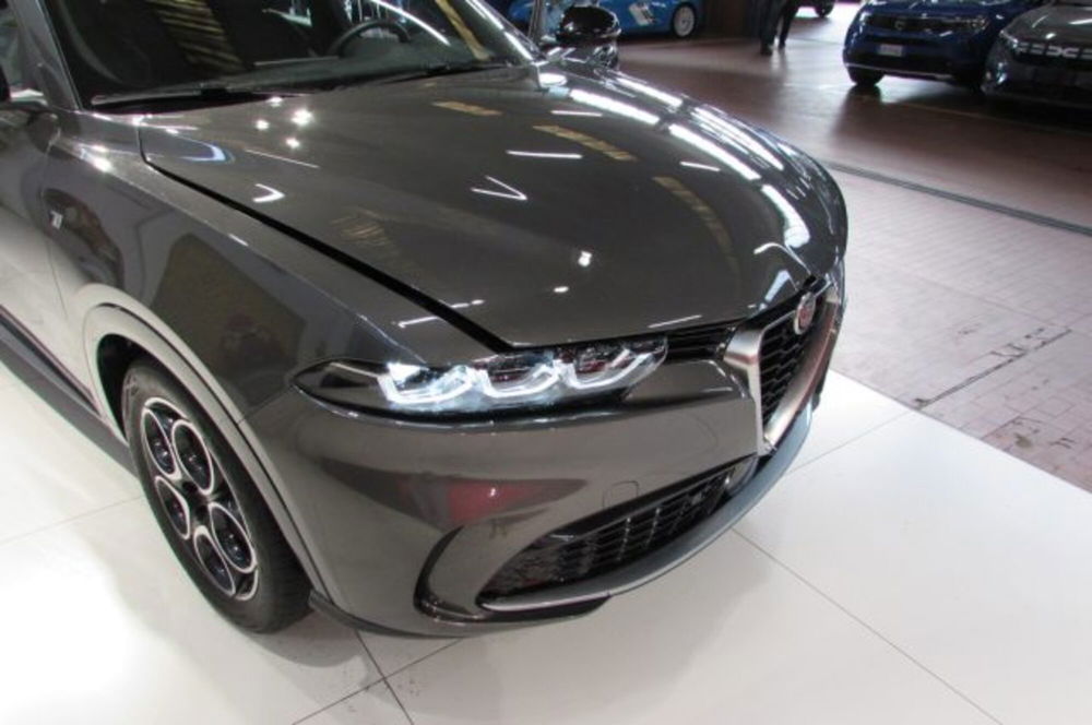 Alfa Romeo Tonale usata a Milano (16)