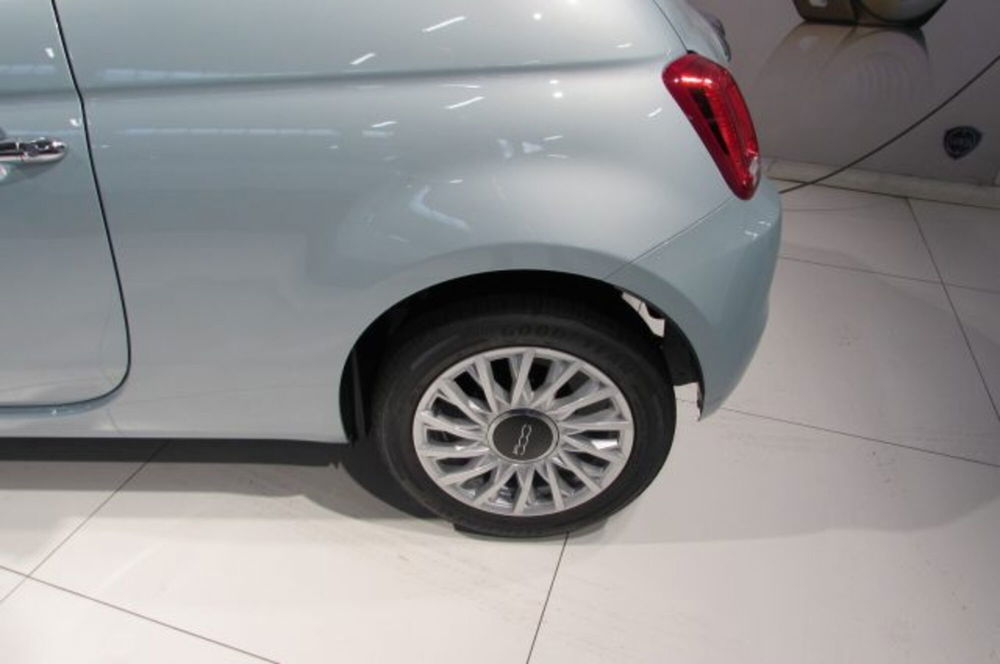 Fiat 500 nuova a Milano (5)