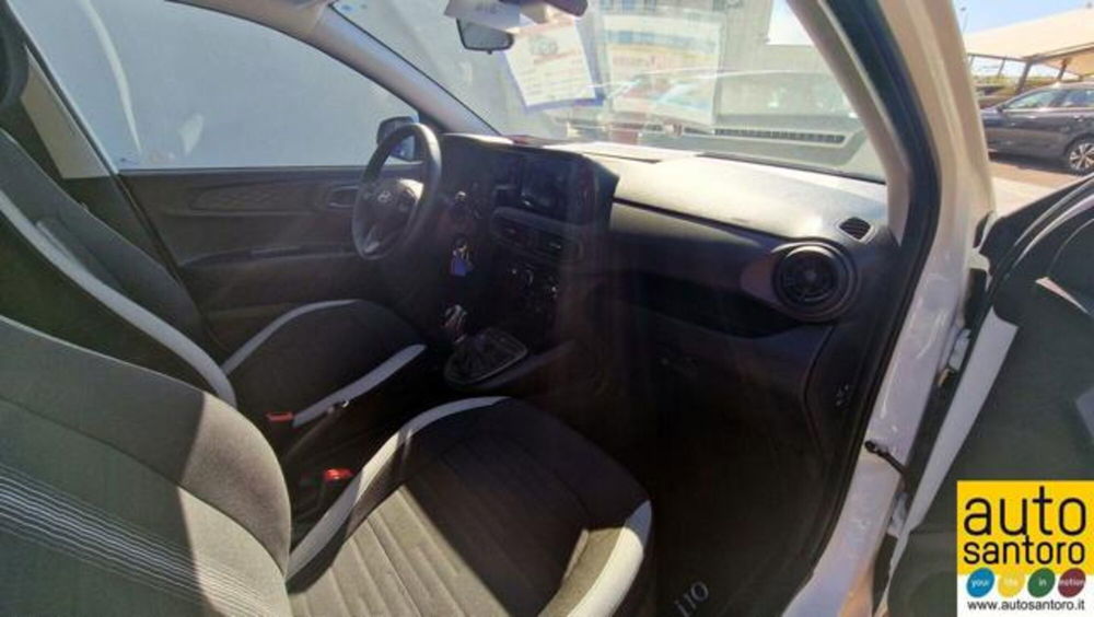 Hyundai i10 nuova a Salerno (15)