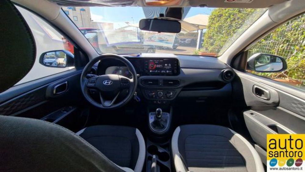 Hyundai i10 nuova a Salerno (17)