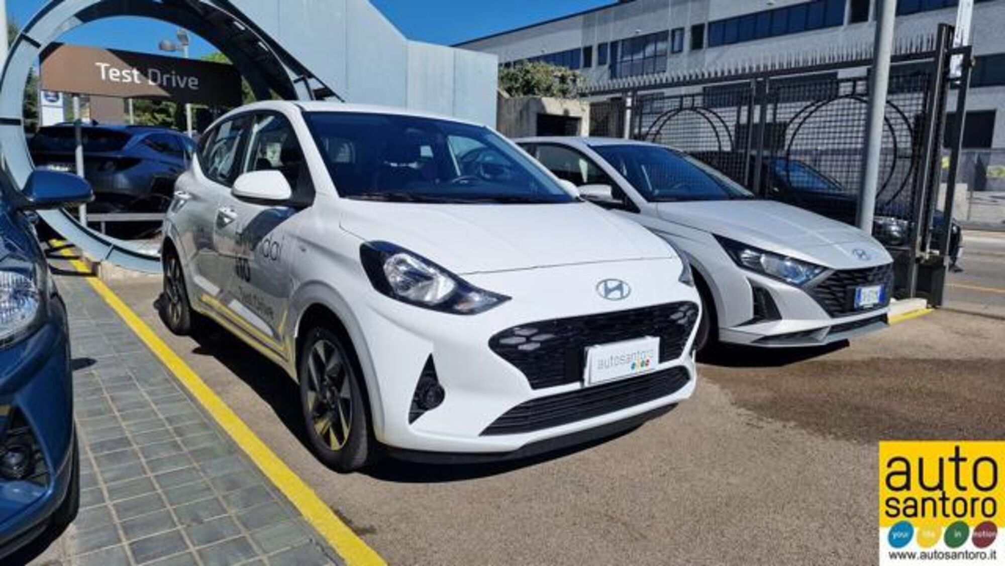 Hyundai i10 1.0 MPI Connectline nuova a Salerno