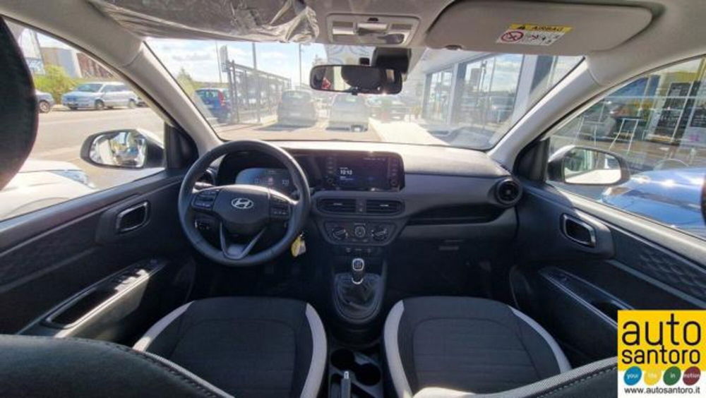 Hyundai i10 nuova a Salerno (20)