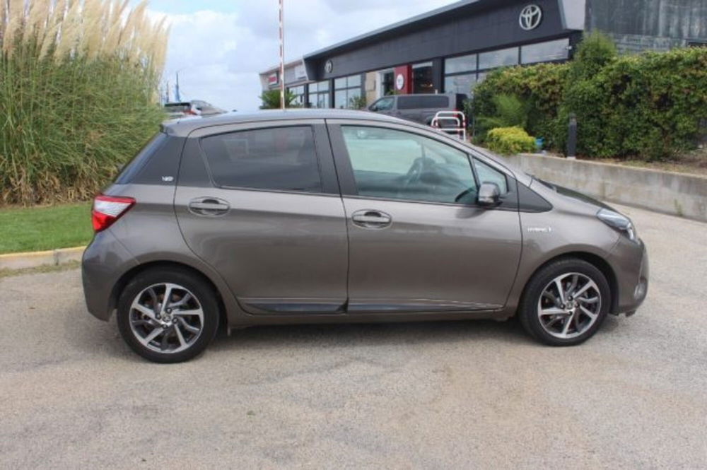 Toyota Yaris usata a Roma (14)