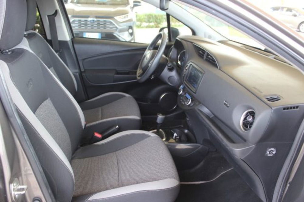 Toyota Yaris usata a Roma (7)