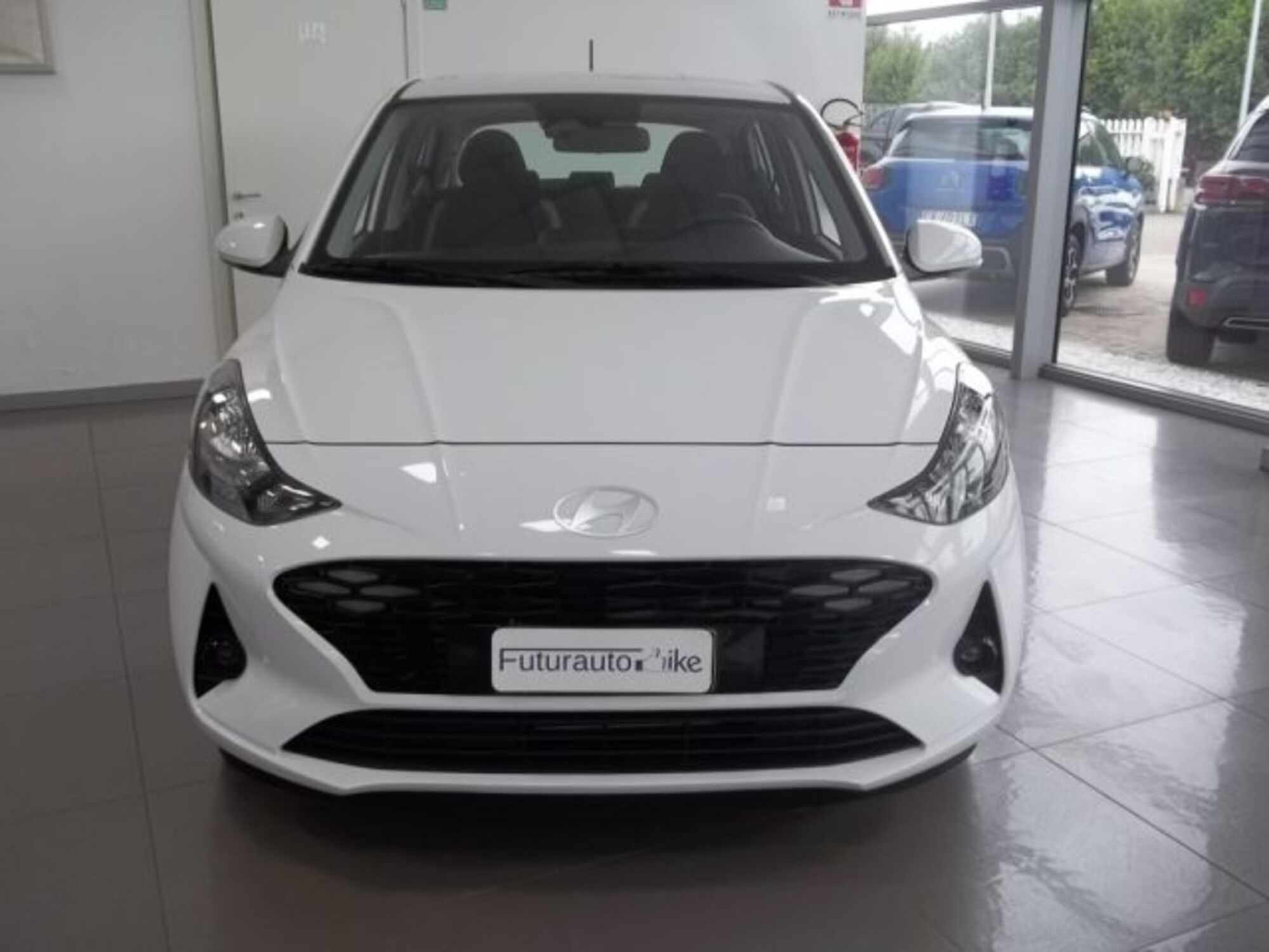 Hyundai i10 1.0 mpi Connectline 63cv nuova a Pisa