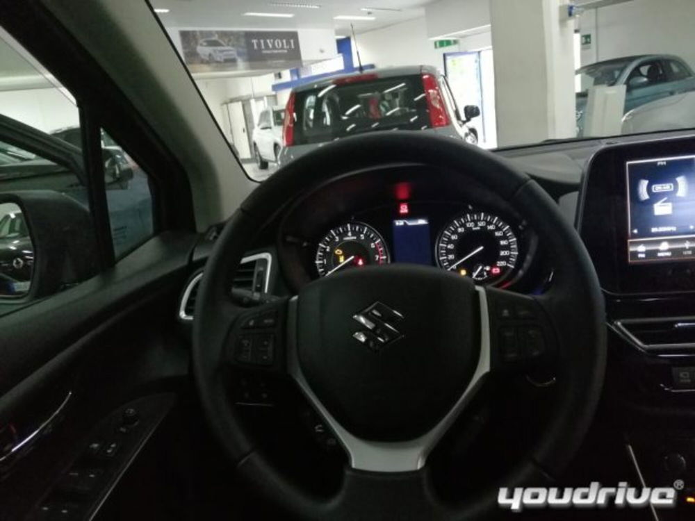 Suzuki S-Cross nuova a Napoli (18)