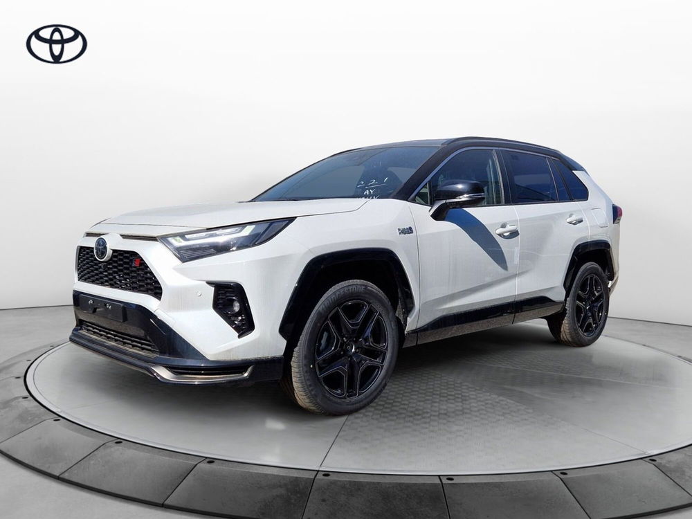 Toyota Rav4 nuova a Cremona