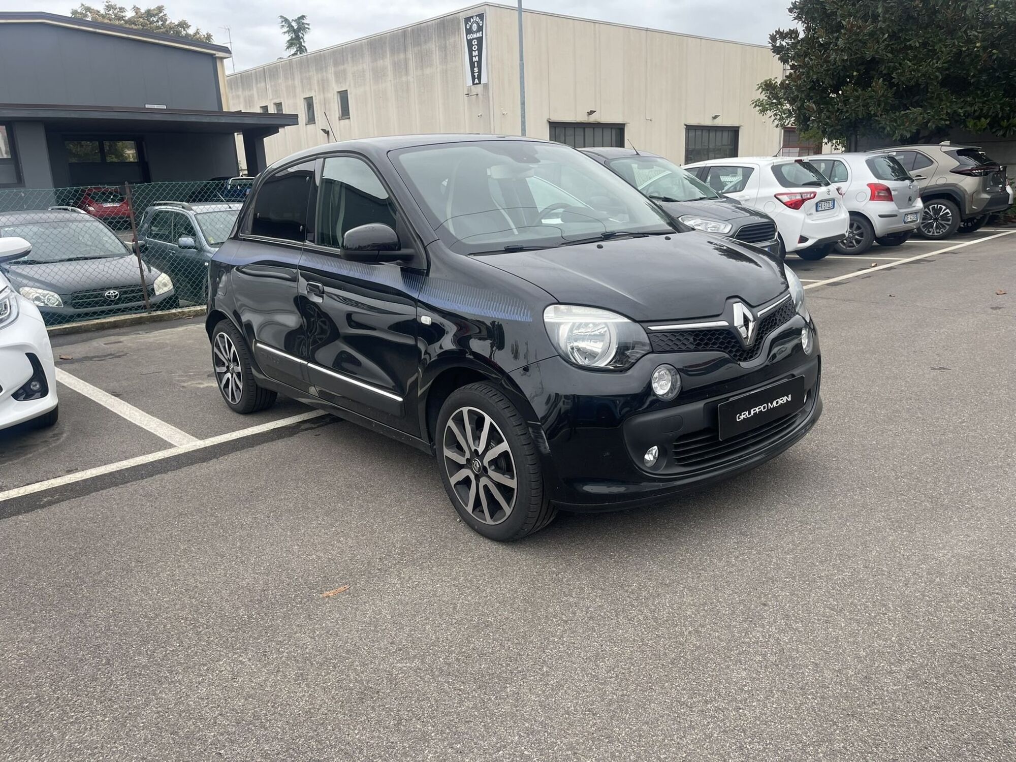 Renault Twingo TCe 90 CV EDC Lovely  del 2015 usata a Imola