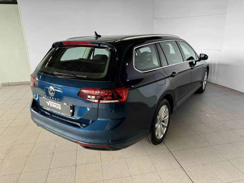 Volkswagen Passat Variant usata a Milano (7)