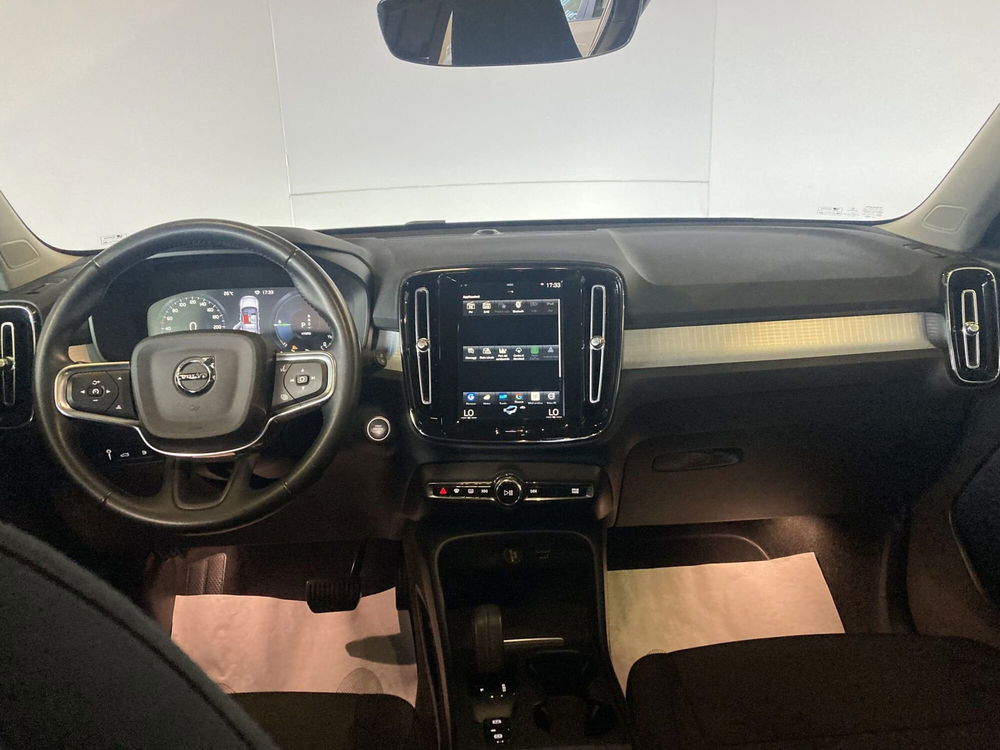 Volvo XC40 usata a Milano (10)