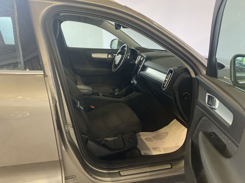 Volvo XC40 usata a Milano (16)