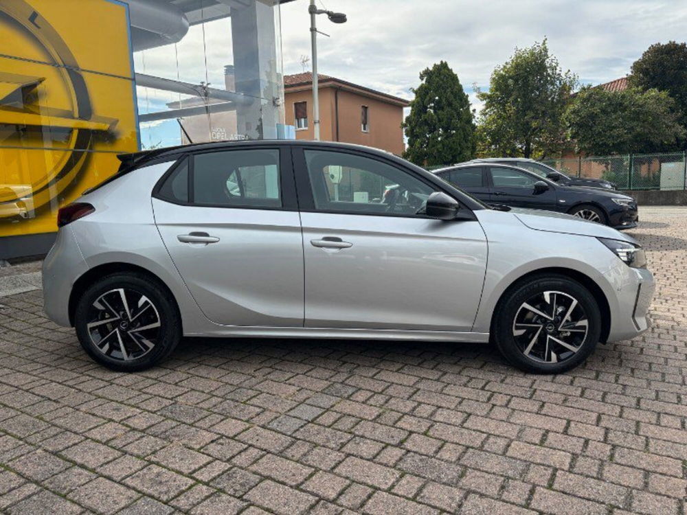 Opel Corsa nuova a Lecco (4)