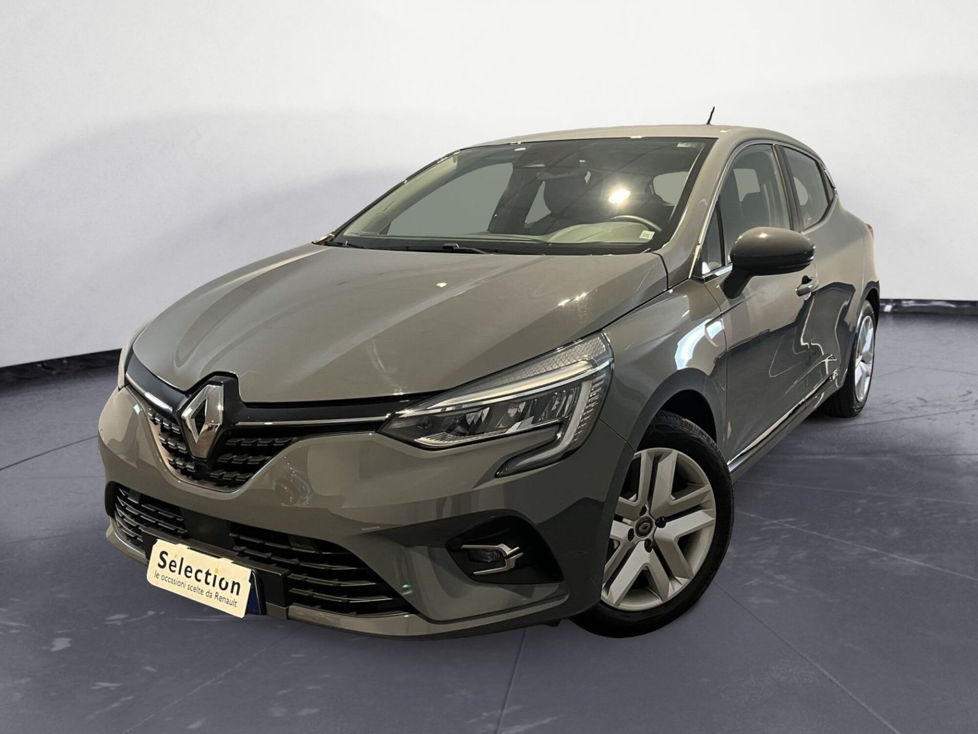 Renault Clio TCe 100 CV 5 porte Intens del 2020 usata a Meda