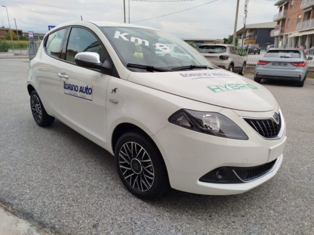 Lancia Ypsilon nuova a Torino