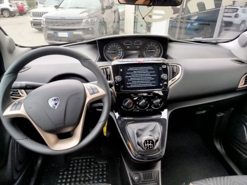 Lancia Ypsilon nuova a Torino (13)