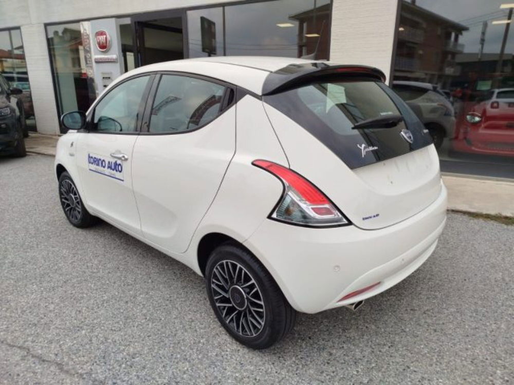 Lancia Ypsilon nuova a Torino (5)