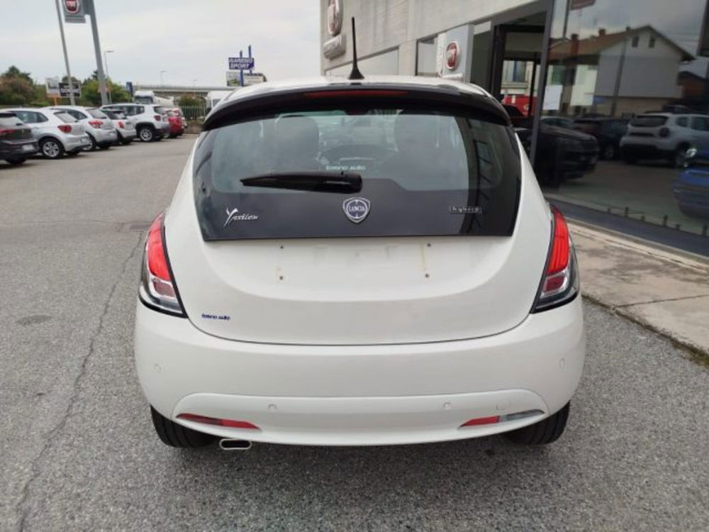 Lancia Ypsilon nuova a Torino (6)