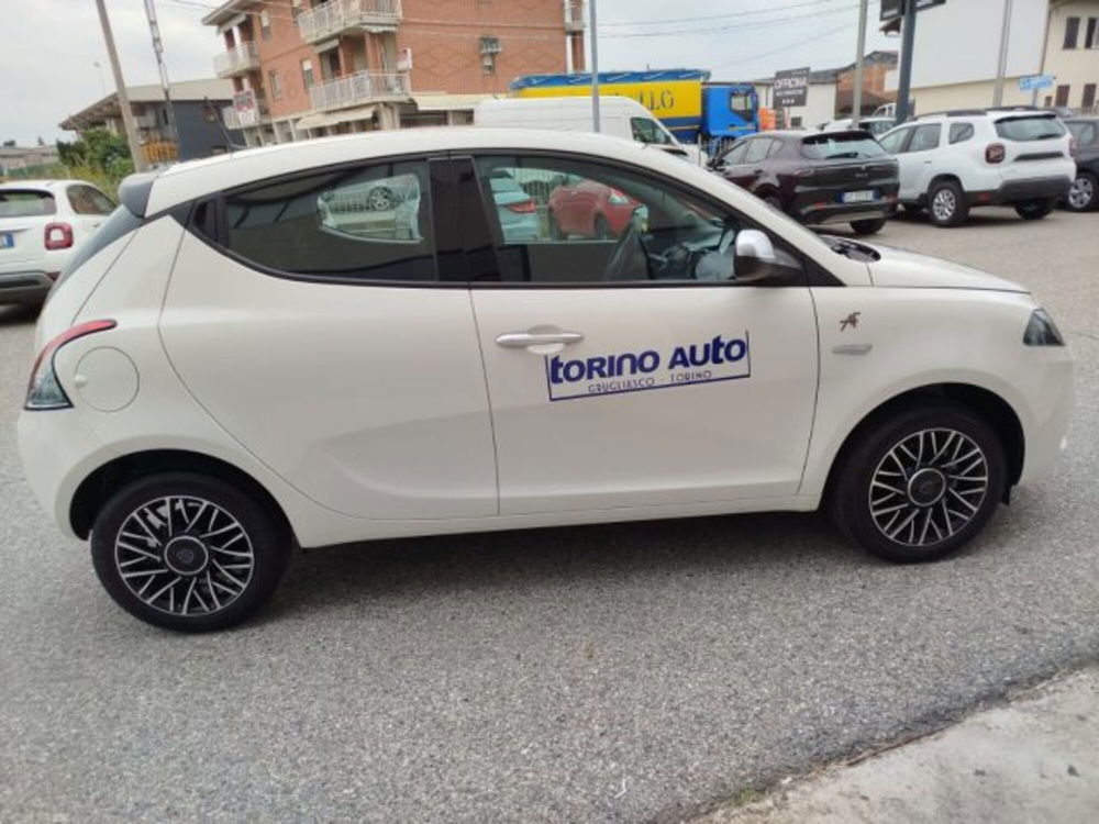 Lancia Ypsilon nuova a Torino (8)