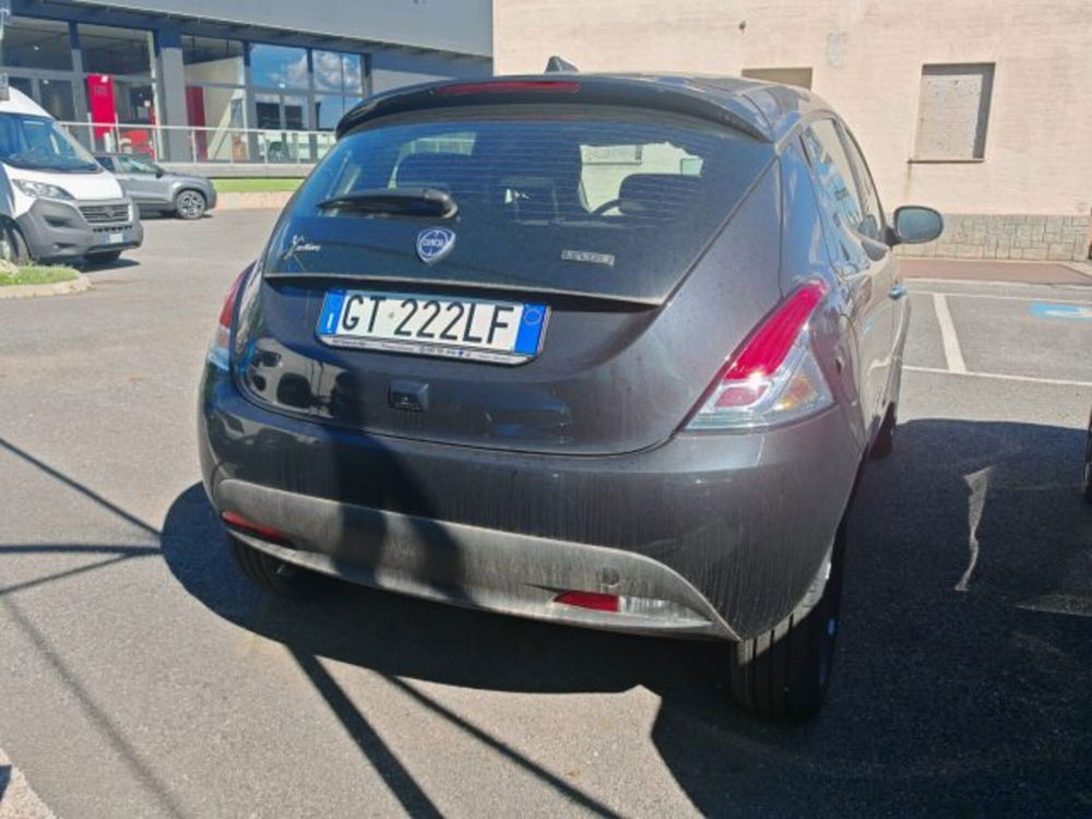 Lancia Ypsilon nuova a Torino (6)