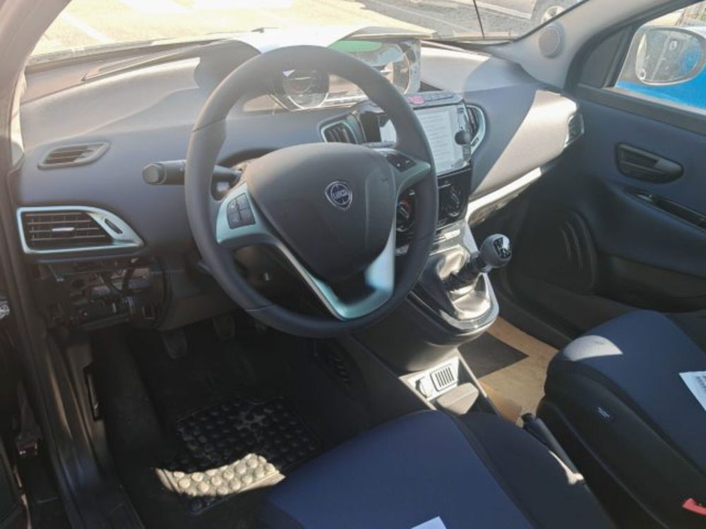 Lancia Ypsilon nuova a Torino (8)