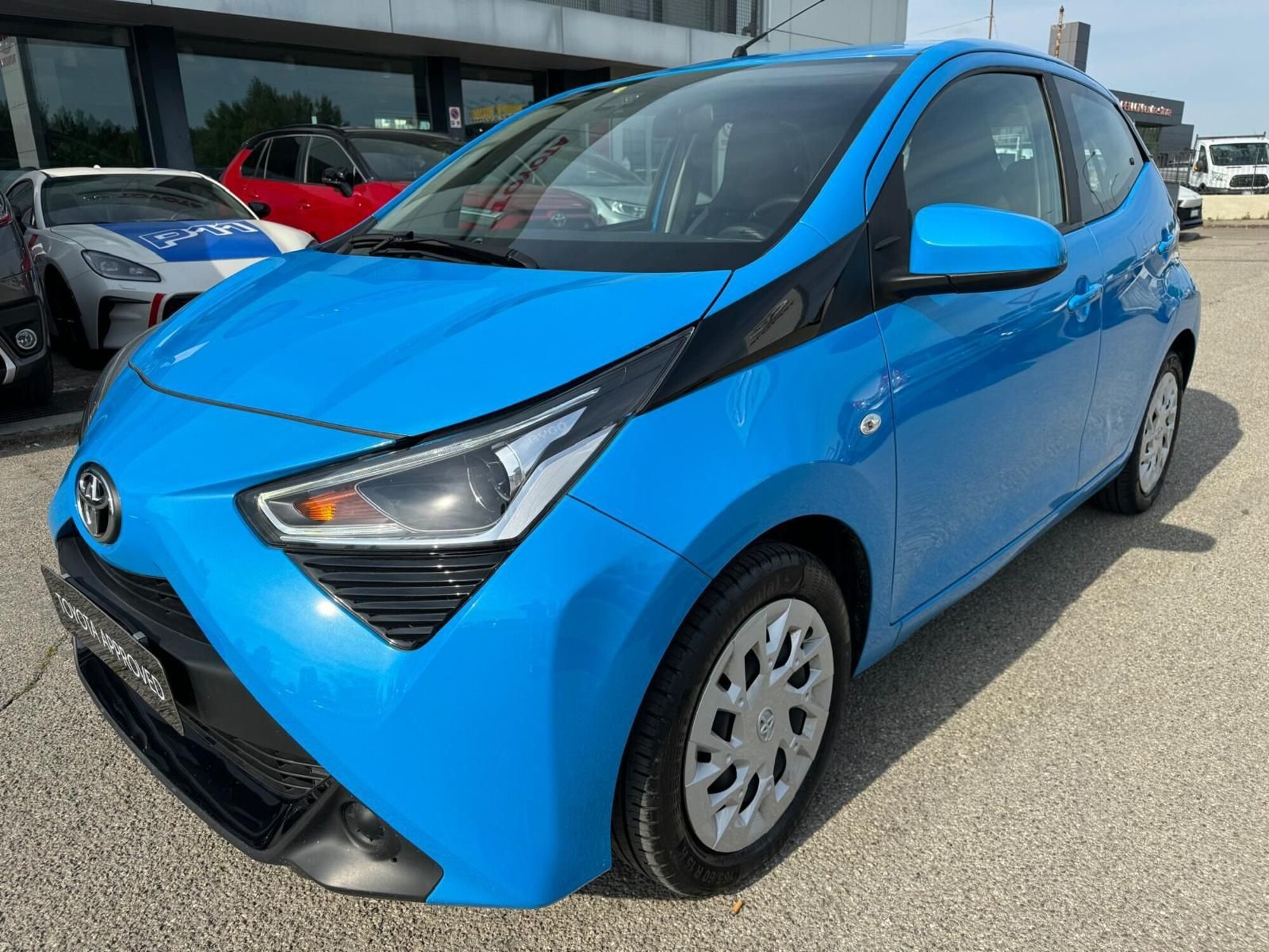 Toyota Aygo Connect 1.0 VVT-i 72 CV 3 porte x-cool del 2020 usata a Modena