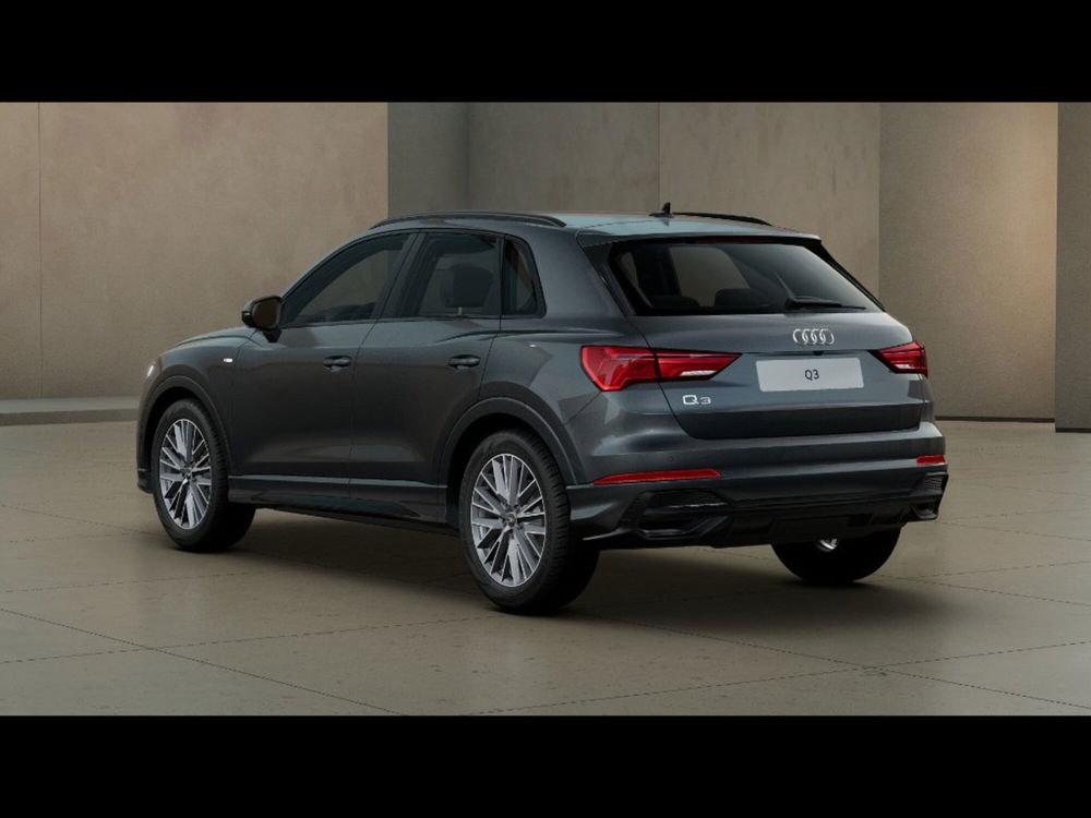 Audi Q3 Sportback nuova a Livorno (3)