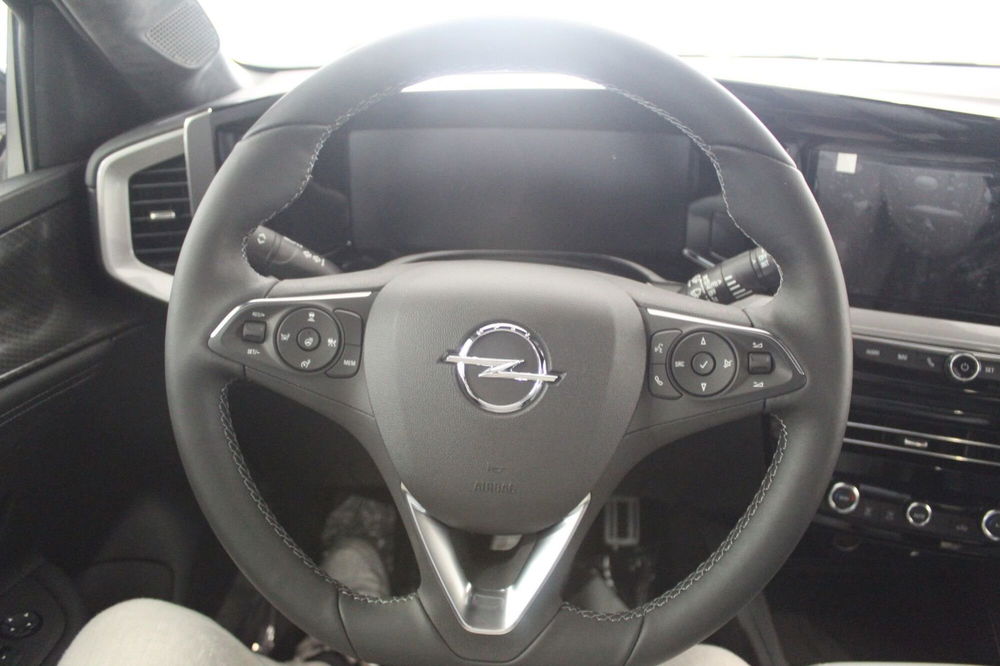 Opel Mokka nuova a Cremona (10)