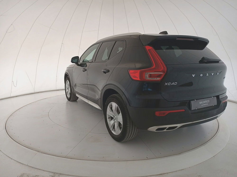 Volvo XC40 usata a Bari (4)