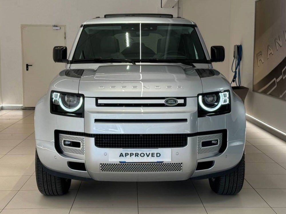 Land Rover Defender usata a Savona (8)