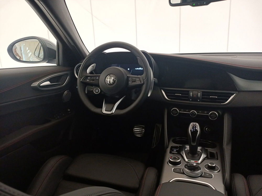 Alfa Romeo Giulia nuova a Bari (9)