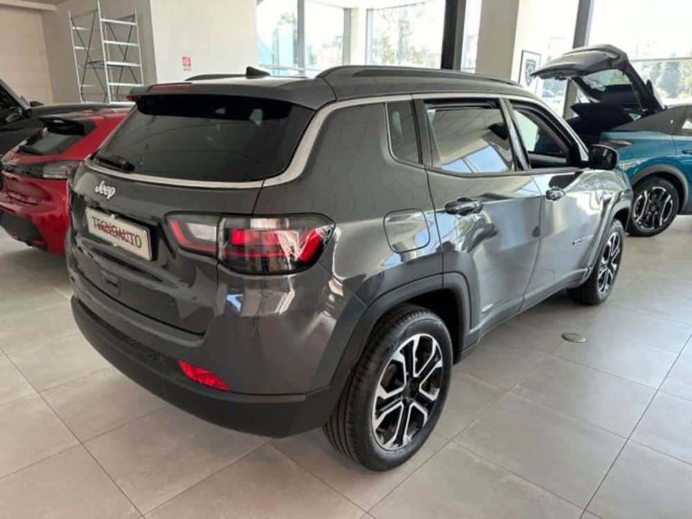 Jeep Compass nuova a Reggio Emilia (3)