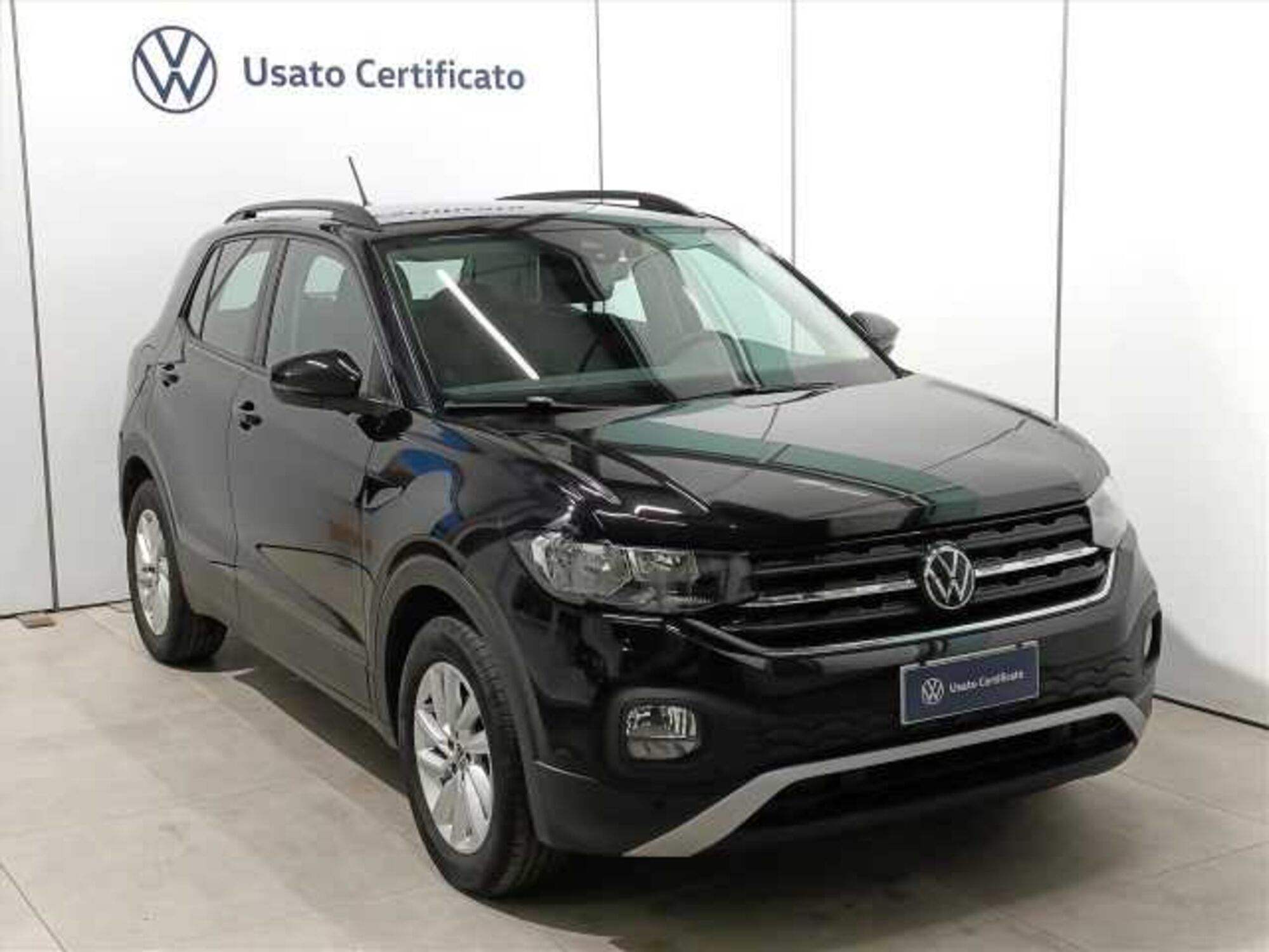 Volkswagen T-Cross 1.0 tsi Edition 95cv del 2023 usata a Brivio