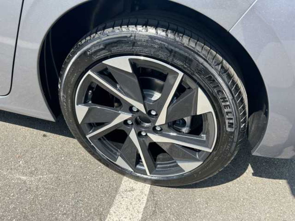 Peugeot 308 nuova a Ravenna (8)