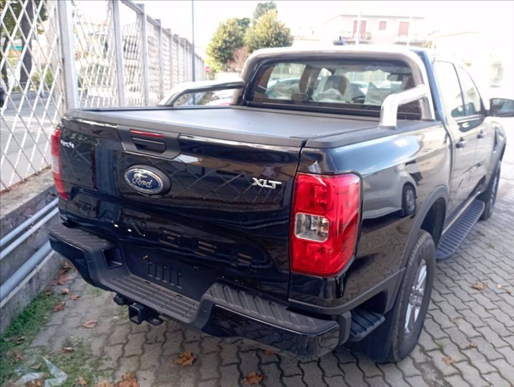 Ford Ranger Pick-up nuova a Milano (2)