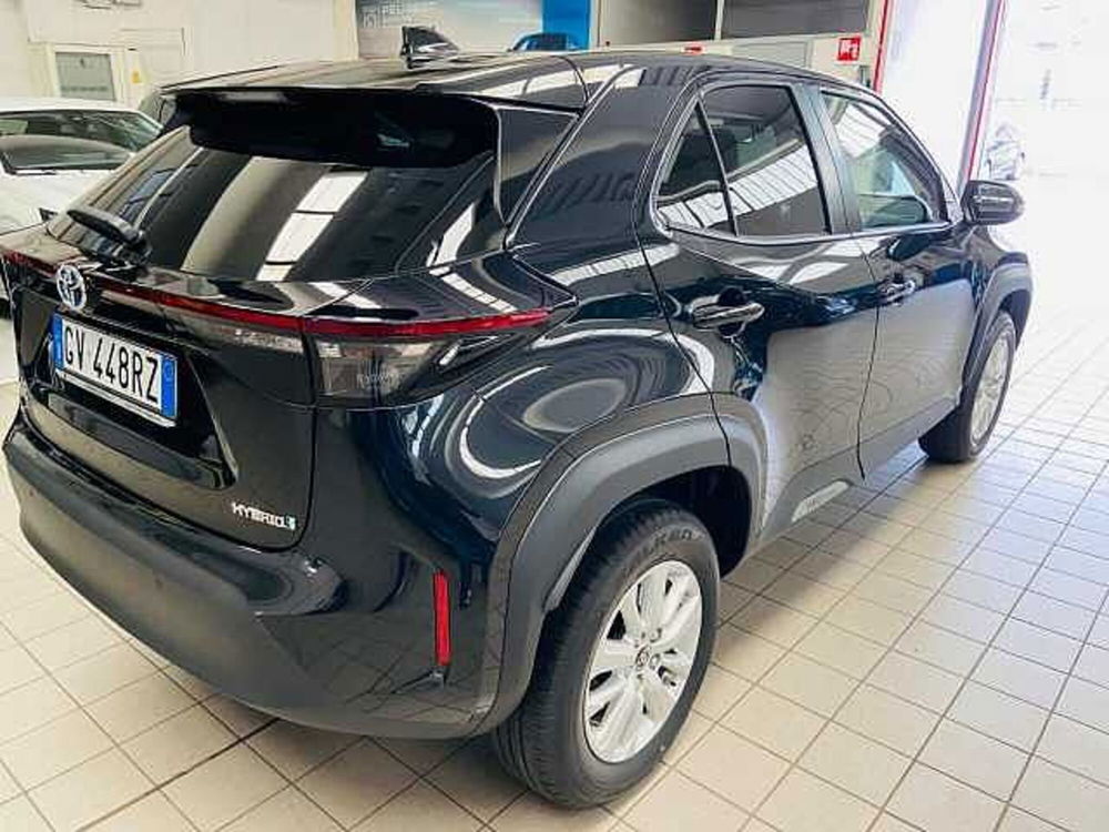 Toyota Yaris Cross nuova a Milano (4)